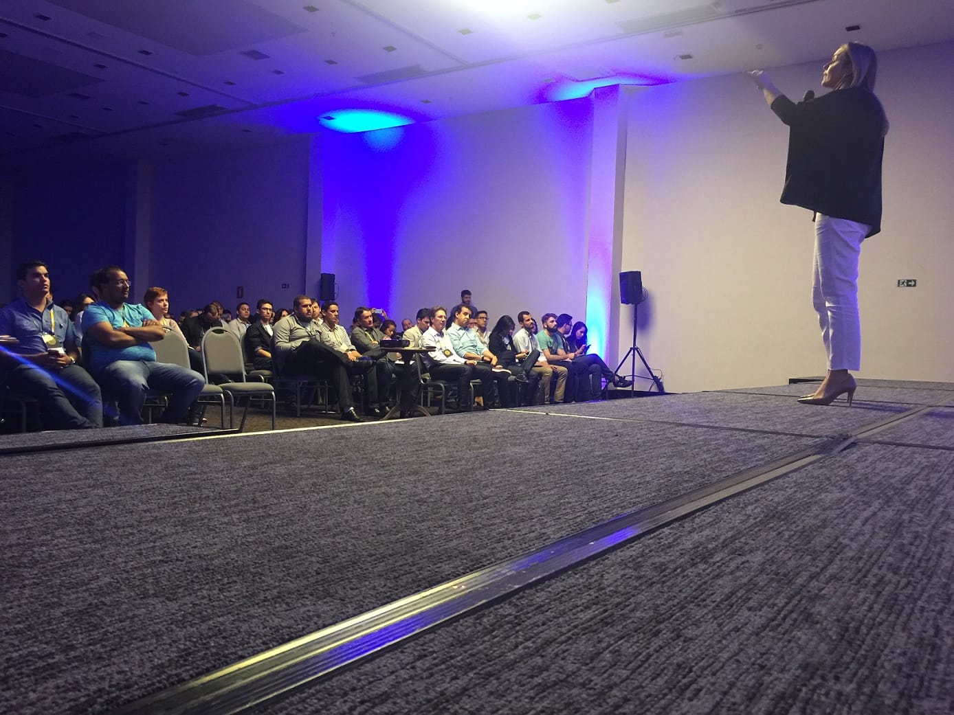 Lúcia Haracemiv da DNA de Vendas no Rd On The Road